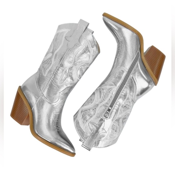 NWOT Women’s Cowboy/Cowgirl Pull On Pointed Toe Chunky Heel Western Boot - Picture 9 of 12